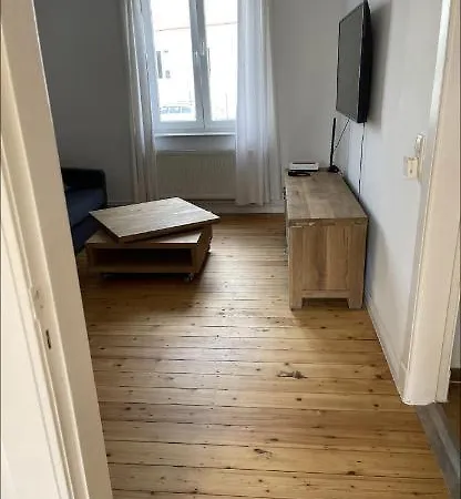 Helle 2 Mit Terrasse Zum Parkahnlichen Garten Lejlighed *